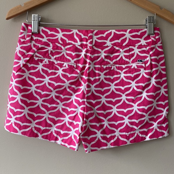 🌟Host Pick🌟 Vineyard Vines Whale Tail Print Everyday Shorts - Picture 2 of 9